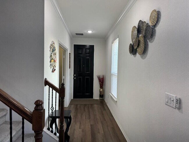 Building Photo - 505 Weizenbock Ln