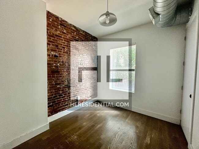 Building Photo - GRANITE STREET