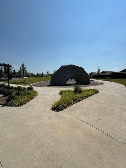 Building Photo - 652 Autumnwood Way