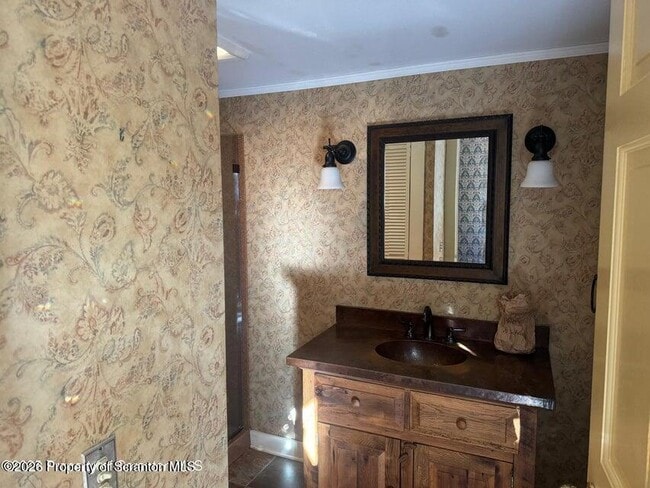 Building Photo - 517 Clinton St