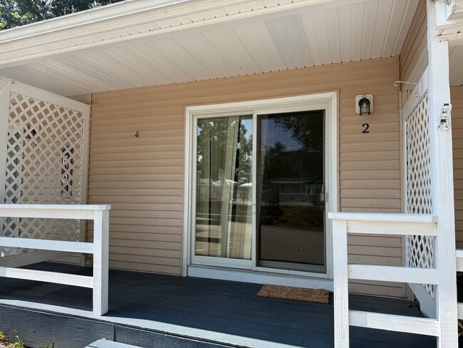 Building Photo - 454 Winnacunnet Rd