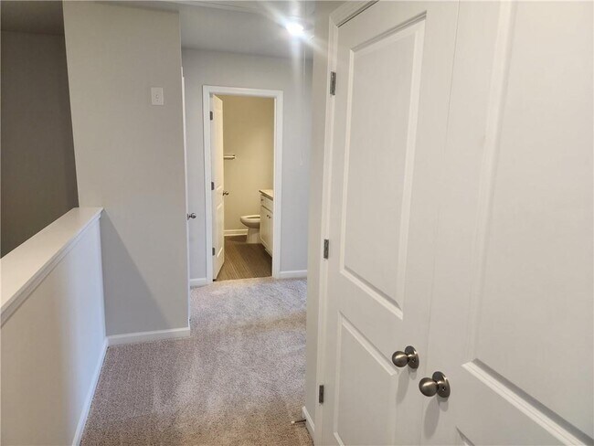 Building Photo - 832 Cygnet Ln