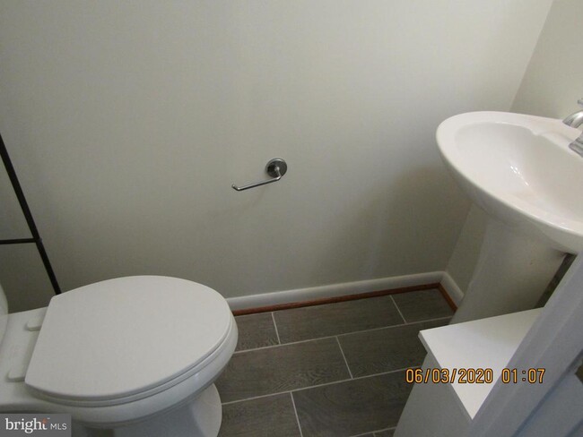 Building Photo - 4158 Hamlin Ct