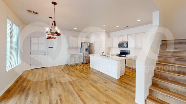 Building Photo - 11024 E Midnight Moon Ln