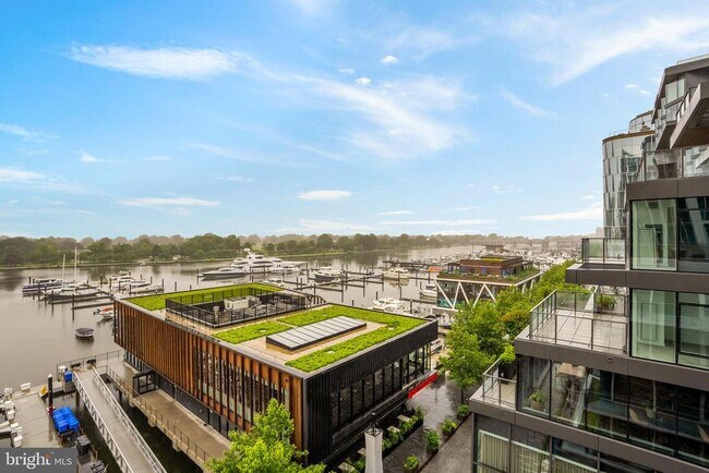 Building Photo - 601 Wharf St SW