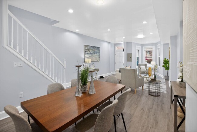 Building Photo - wonderful 3BR 1.5 Bath in the H st Corridor