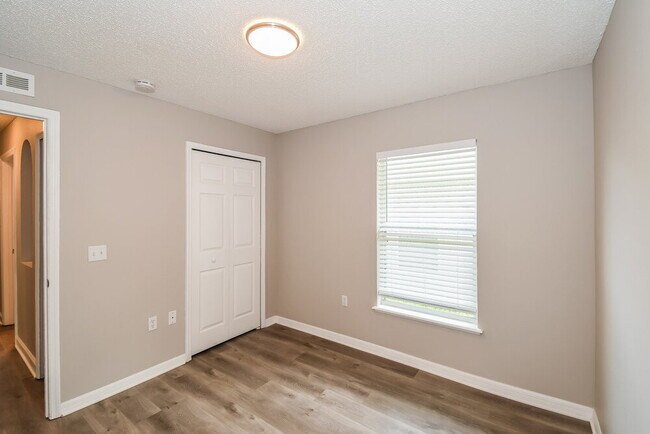 Building Photo - 2167 Wiley Oaks Ln