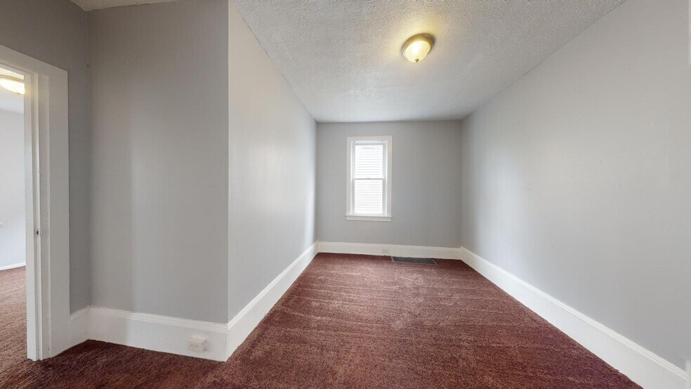 Building Photo - 3332 Walton Ave