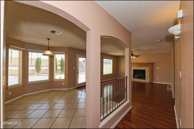 Building Photo - 452 Emerald Pass Ave