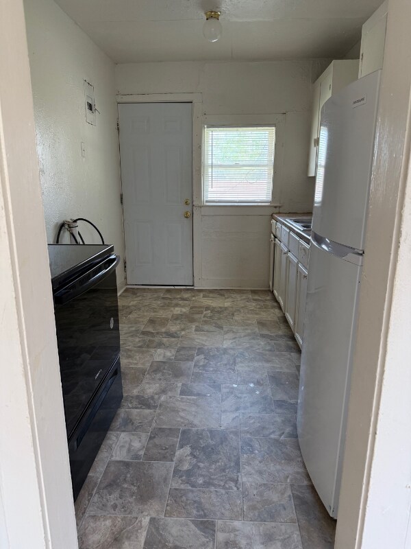 Building Photo - 306 N 5th St