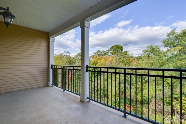 Building Photo - 843 Liberty Ct