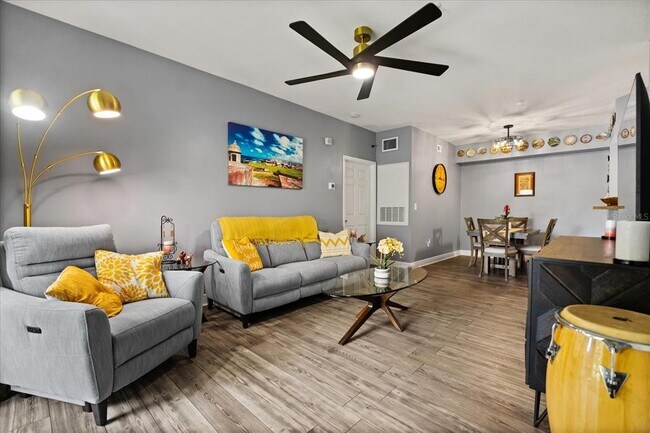 Building Photo - 3714 Palm Desert Ln