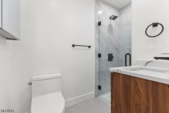 Building Photo - 633 Lafayette Ave