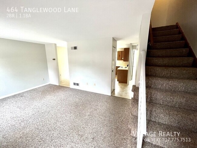 Building Photo - 464 Tanglewood Ln
