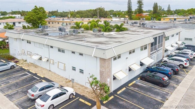 Building Photo - 1300 N 17th Ave