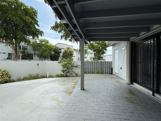 Building Photo - 746 NW 105th Pl
