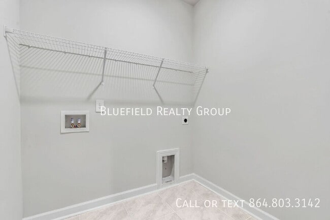 Building Photo - 442 Harben Dr