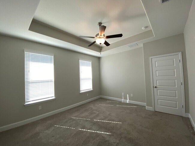 Building Photo - Live Minutes from Historic Gruene and Downtown New Braunfels! 4/3/2 Home in Gruenefield Subdivisi...