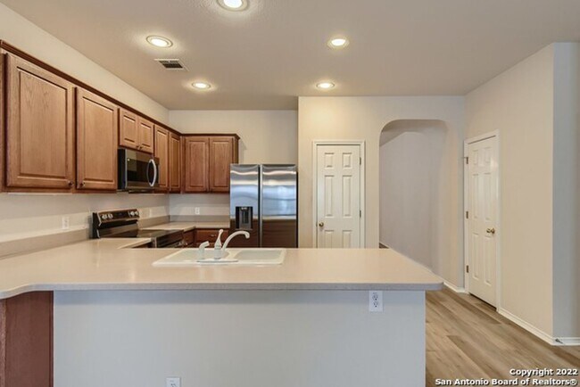 Building Photo - One-Story Beauty in Stone Oak