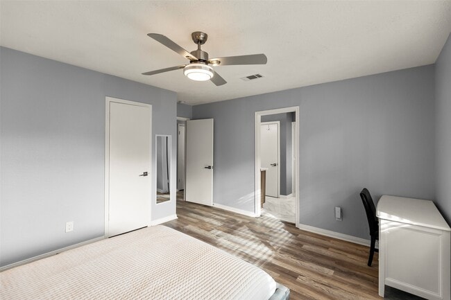 Building Photo - 12423 Honeywood Trail