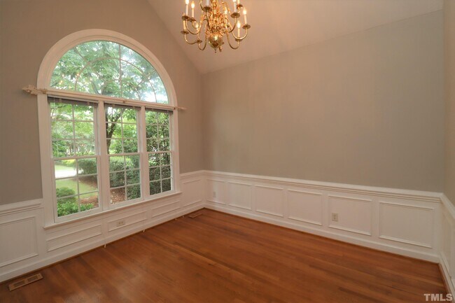 Building Photo - 100 Pebble Ridge Farms Ct