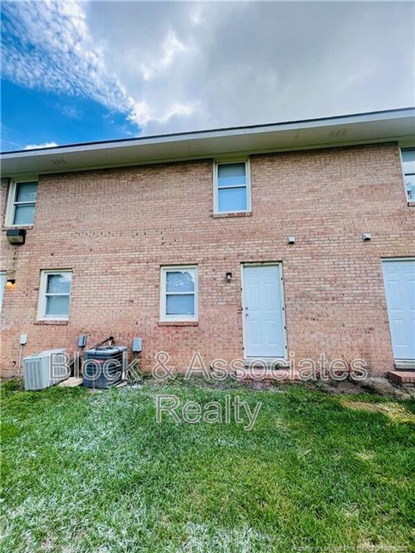 Building Photo - 4959 Galveston Dr