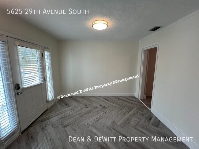 Building Photo - 5625 29th Ave S