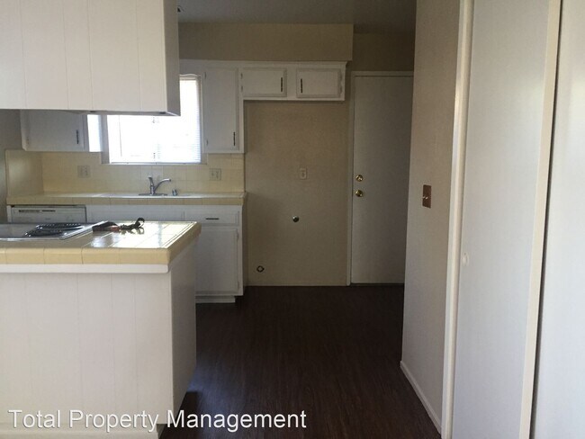 Building Photo - 2 br, 1 bath House - 2501 W. Victor