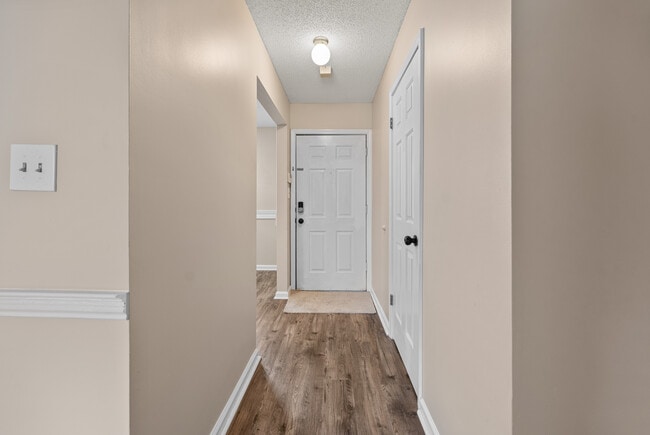 Building Photo - 6787 Chase Cove