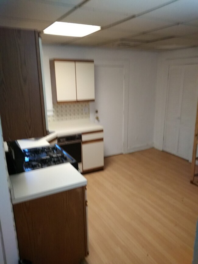 Building Photo - 288 Montgomery St