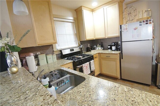 Building Photo - 3911 Willbert Rd