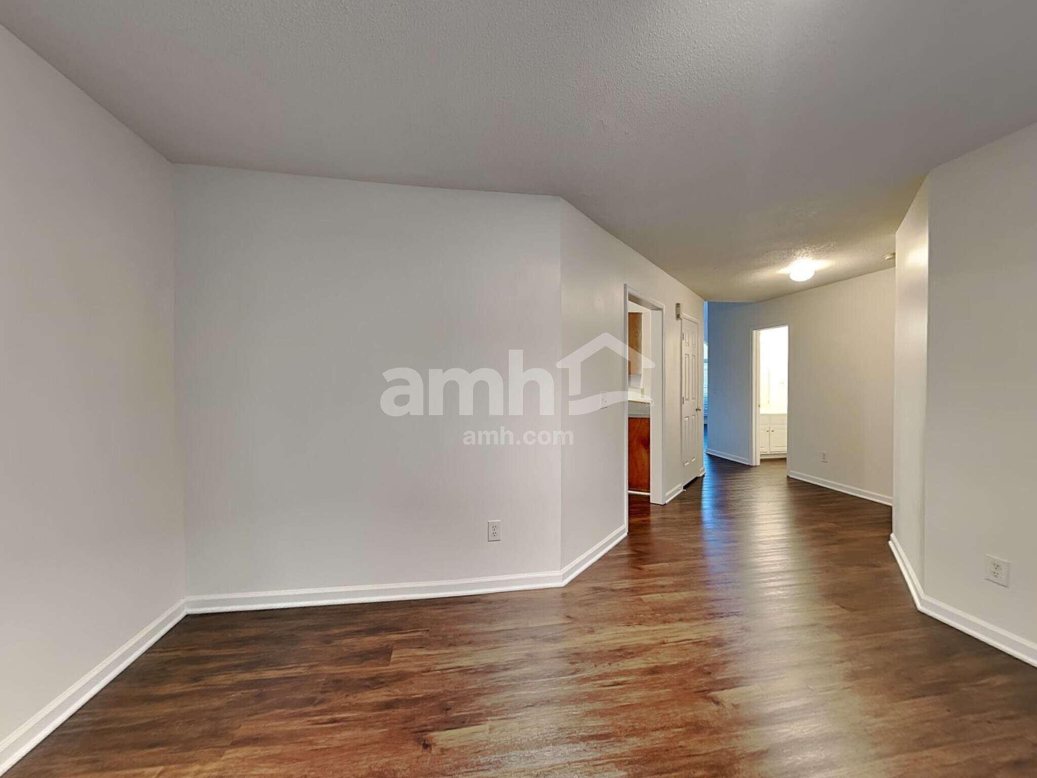 Building Photo - 29 Park Village Ln