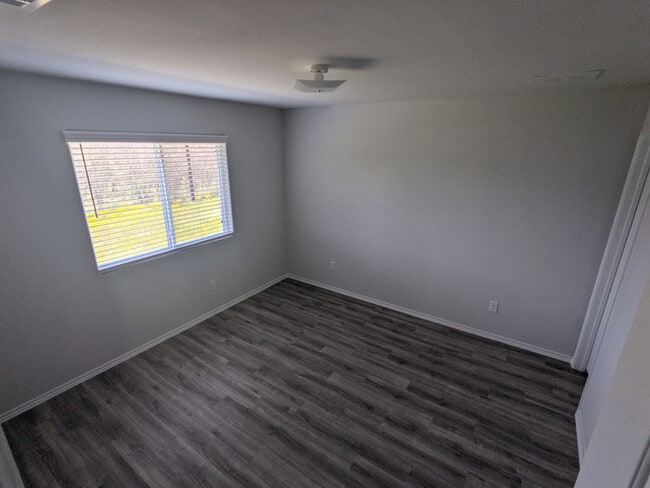 Building Photo - Leonard Crossing - 1136 Crossing Drive, Br...
