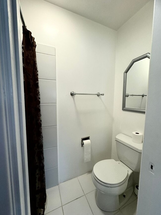 Building Photo - COMING SOON 3 bedroom 1.5 bathroom with amazing views of Morongo Valley