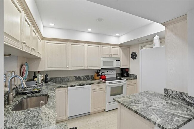 Building Photo - 25900 Hickory Blvd