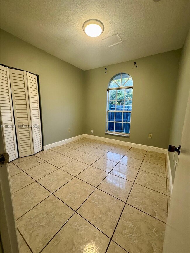 Building Photo - 603 NW 97th St