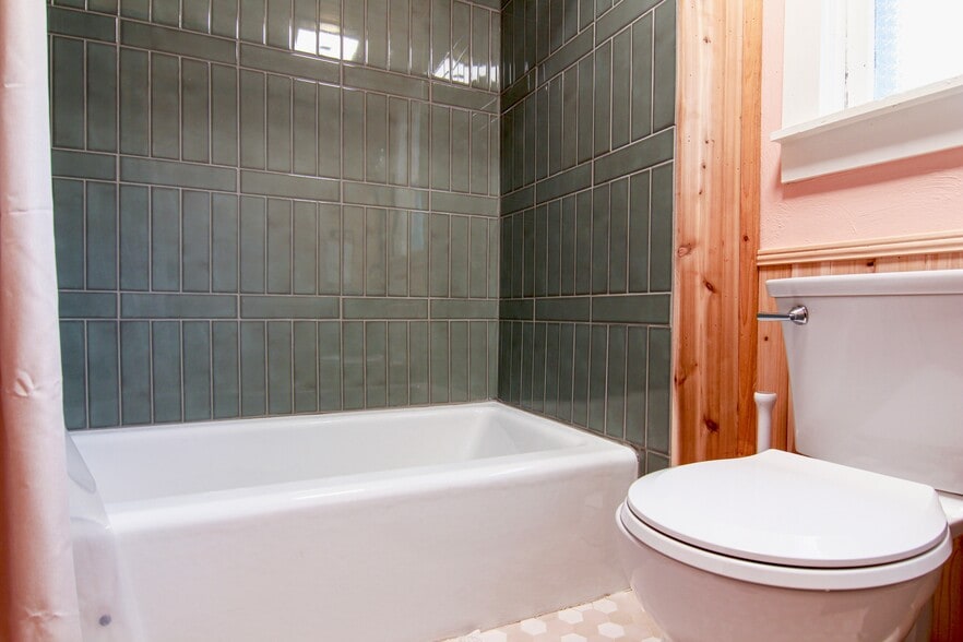 Building Photo - 918 Gratz St