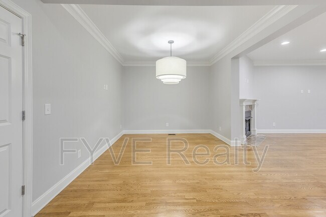 Building Photo - 1801A Shackleford Rd