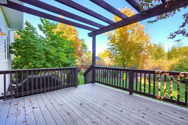 Building Photo - 2421 Rose Ct