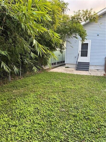 Building Photo - 2507 Jonquil St