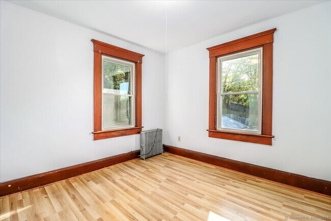 Building Photo - 130 Wellsville Ave