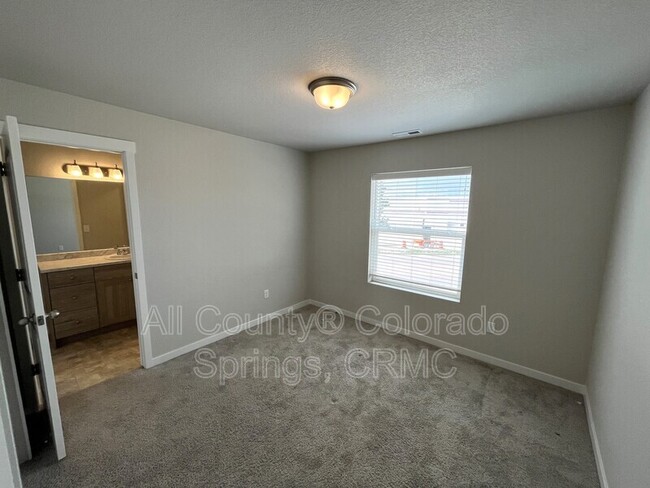 Building Photo - 4097 Warthog Hts