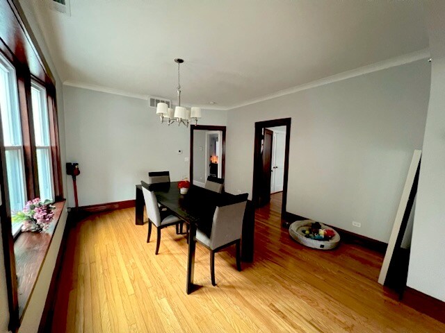 Building Photo - 2652 N Harding Ave