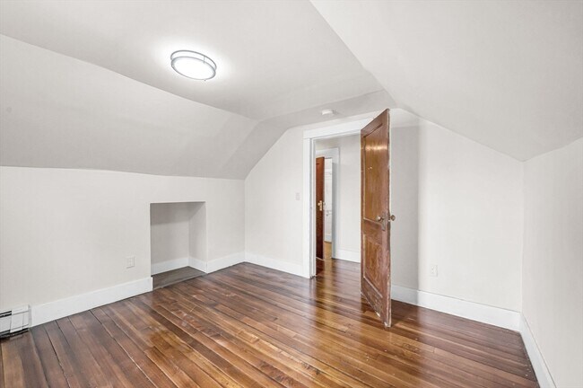 Building Photo - 29 Appleton St