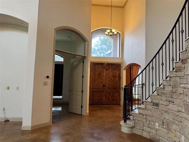 Building Photo - 10913 Sans Souci Pl