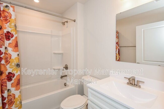 Building Photo - 185 Oakleigh Dr