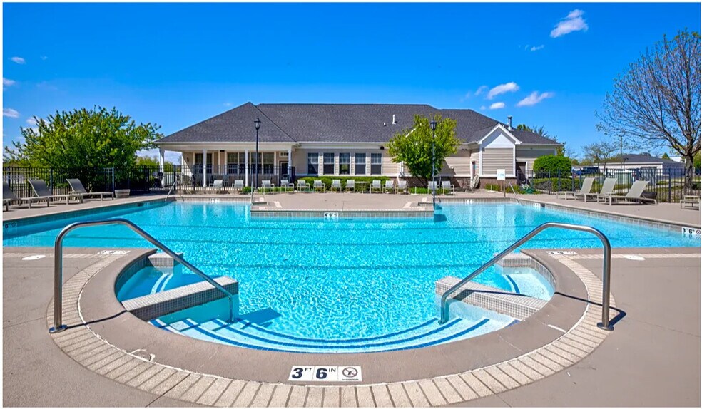 Coventry Glen Apartments 1399 Coventry Glen Dr Round Lake IL 60073