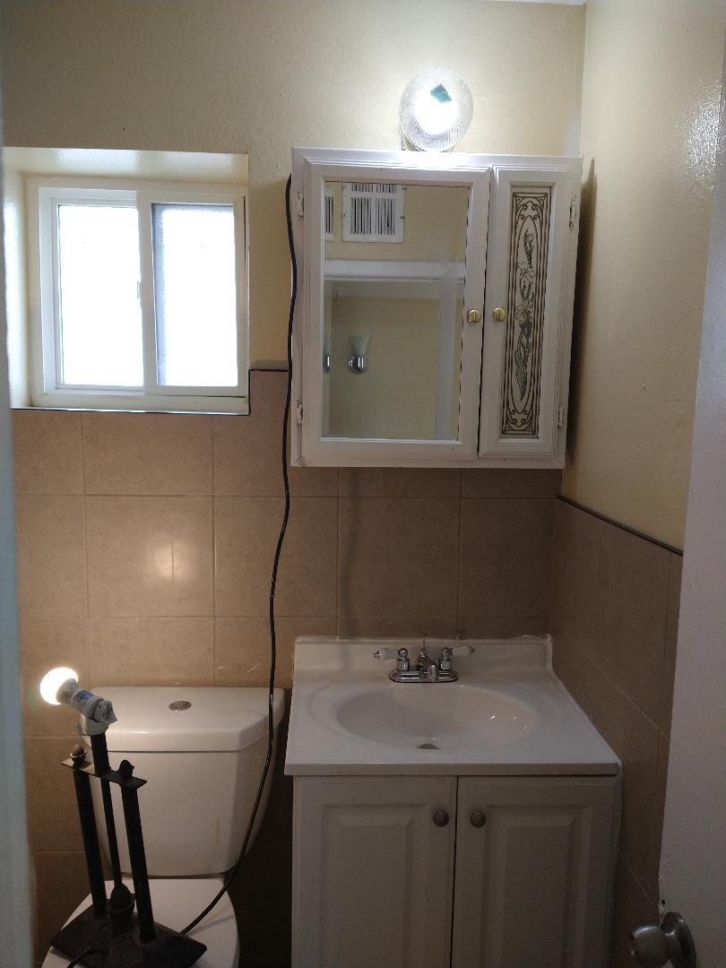 Building Photo - 1515 W Desert Cove Ave