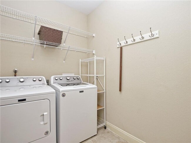 Building Photo - 14912 Falconhead Grove Loop