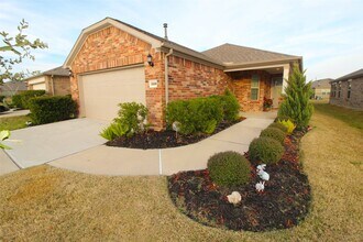 Building Photo - 3306 Dandelion Dr